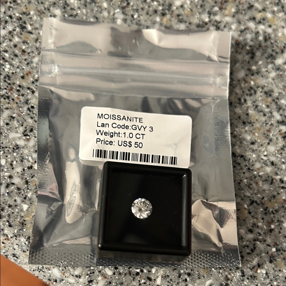 One Carat Moissanite Gemstone - Brand New